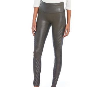 Spanx motto leggings in gunmetal size M